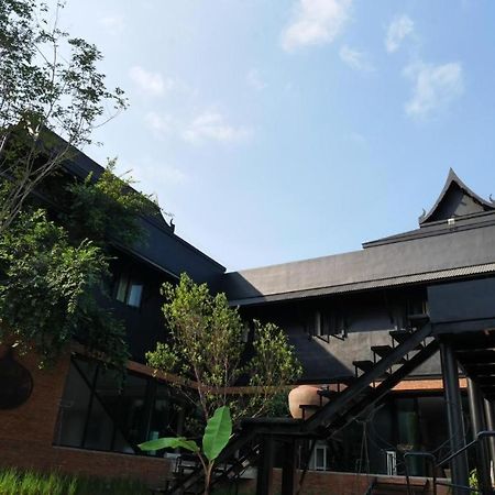 Silp-Pa Phra Nakhon Si Ayutthaya Hotel Exterior photo