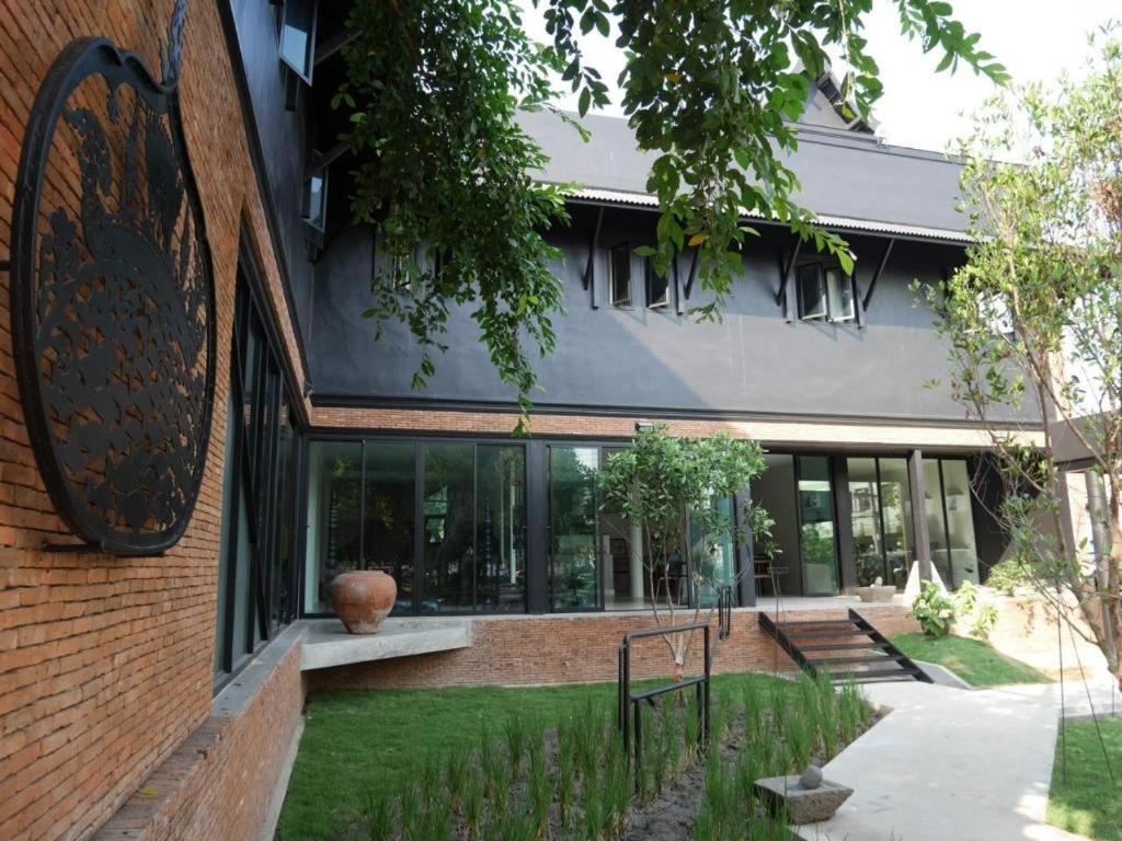 Silp-Pa Phra Nakhon Si Ayutthaya Hotel Exterior photo