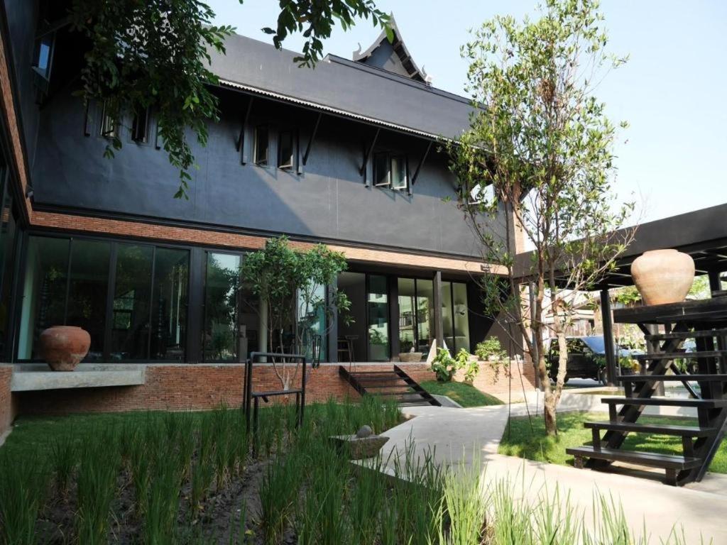 Silp-Pa Phra Nakhon Si Ayutthaya Hotel Exterior photo