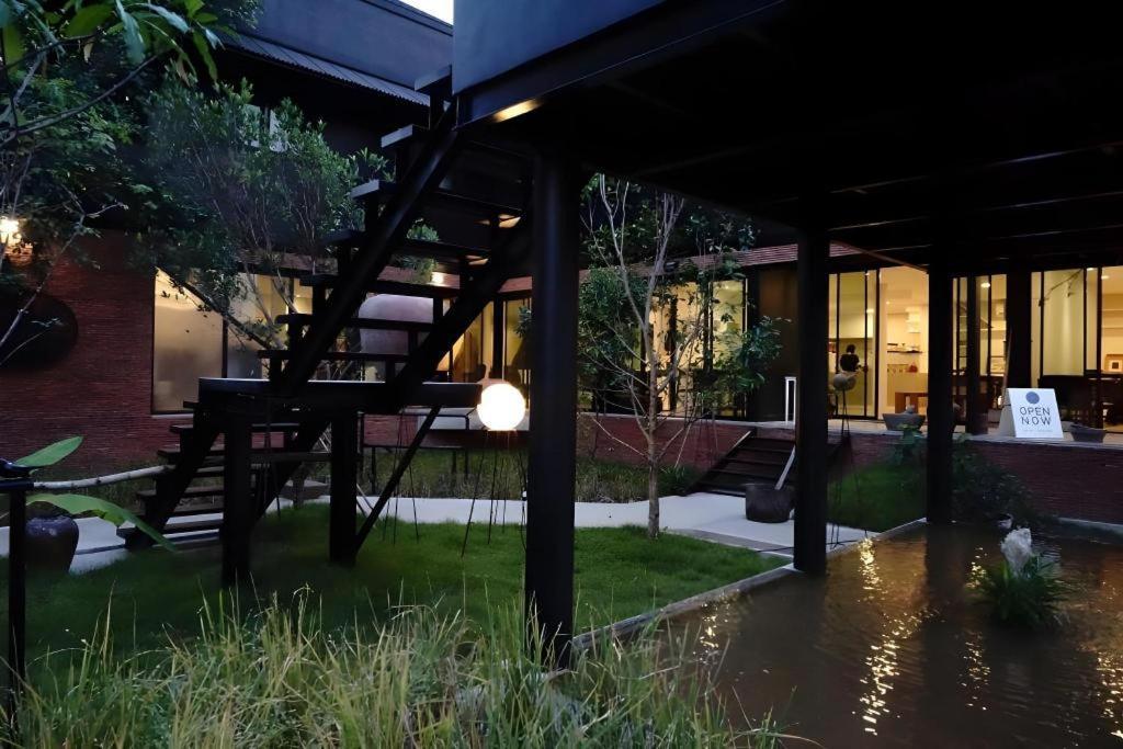 Silp-Pa Phra Nakhon Si Ayutthaya Hotel Exterior photo