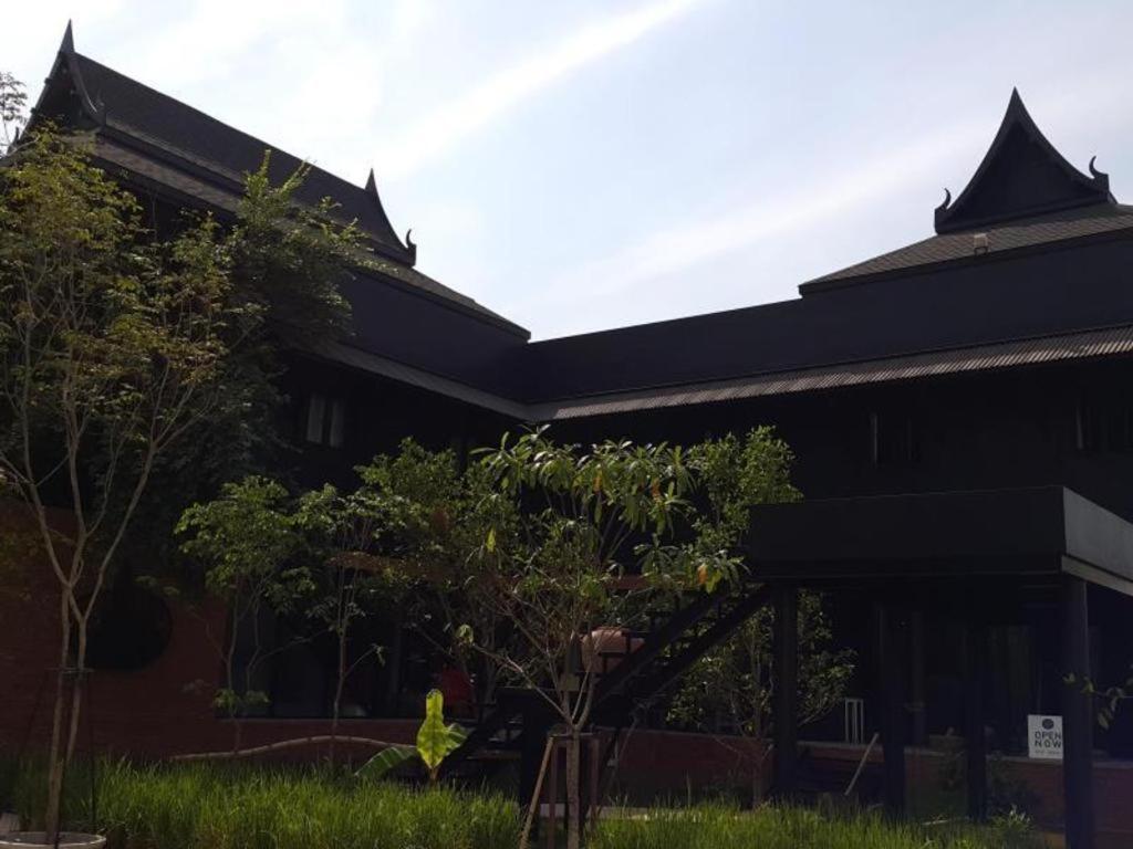 Silp-Pa Phra Nakhon Si Ayutthaya Hotel Exterior photo
